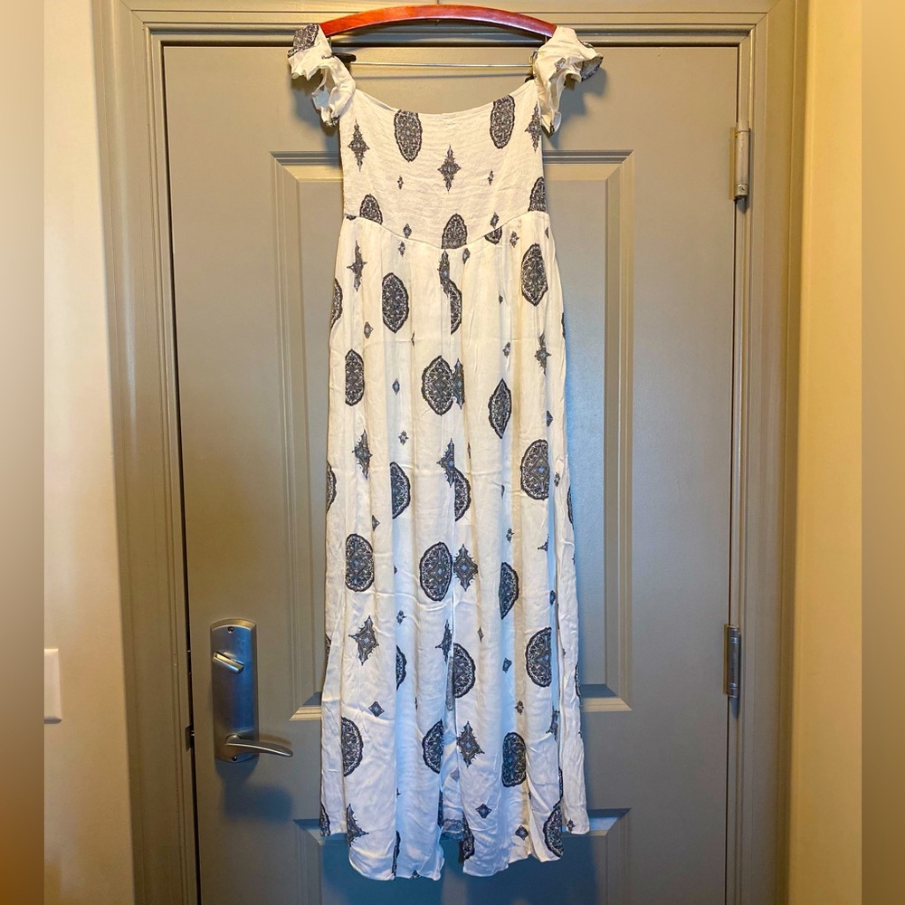 Medallion style maxi dress